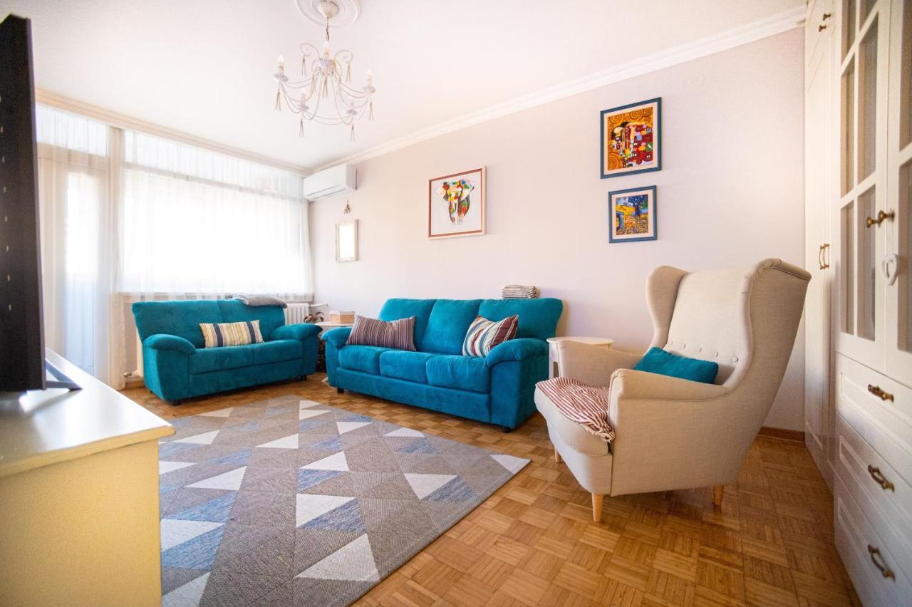 Sava Centar 1-Bedroom Apartments In The Heart Of New Belgrade Extérieur photo